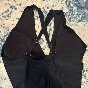 Black Amazon One Piece